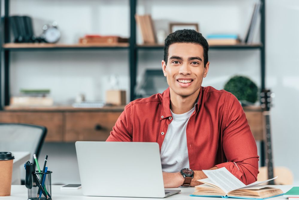 Top 12 Money-Saving Tech Tips for College Students