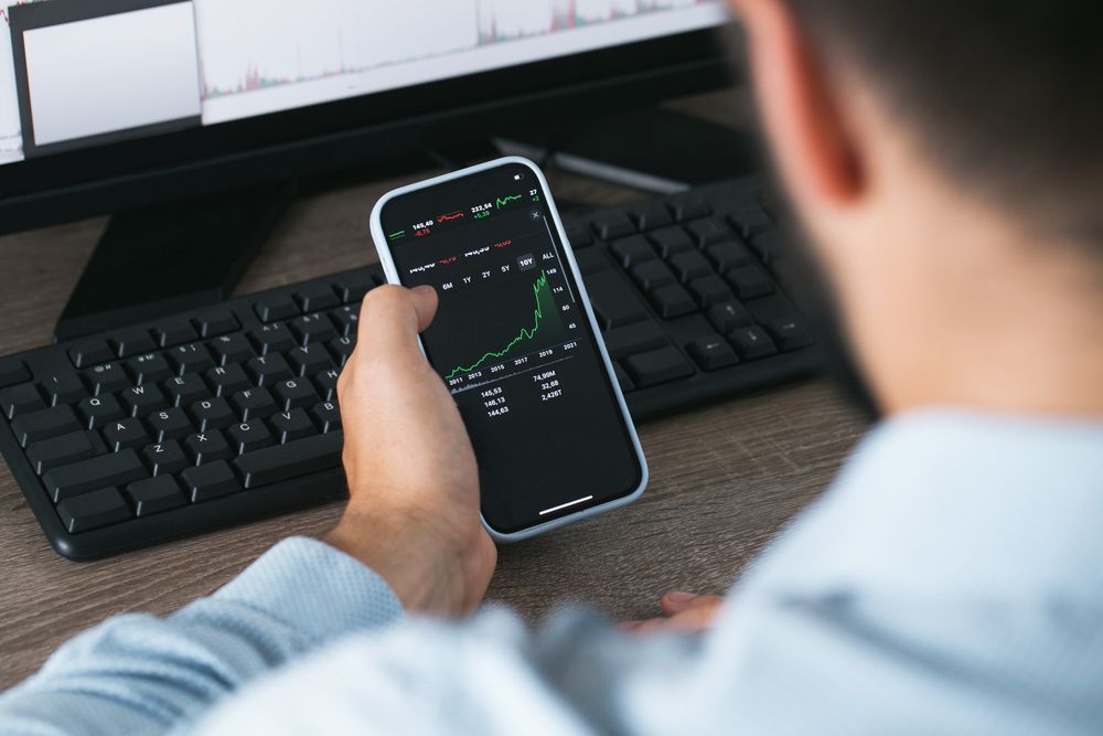 Trading Conditions of Quotex and Pocket Option
